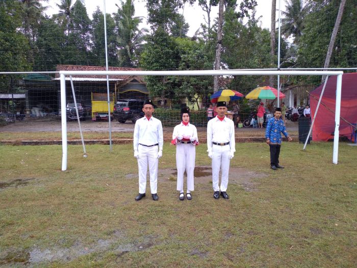 PELAKSANAAN UPACARA PERINGATAN HUT RI KE 78 DESA BANJURPASAR 01