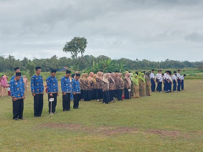 PELAKSANAAN UPACARA PERINGATAN HUT RI KE 78 DESA BANJURPASAR 02