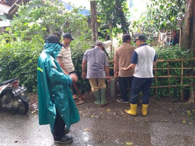 Peletakan Patok Batas Desa Banjurpasar 