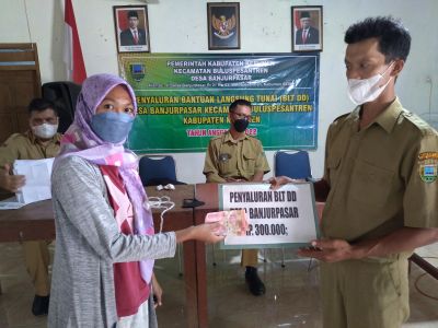 Penyaluran BLT DD tahap ke V Desa Banjurpasar