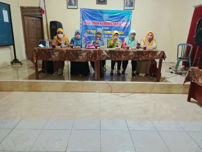 PELATIHAN DAN BIMBINGAN ADMINISTRASI PKK DESA BANJURPASAR